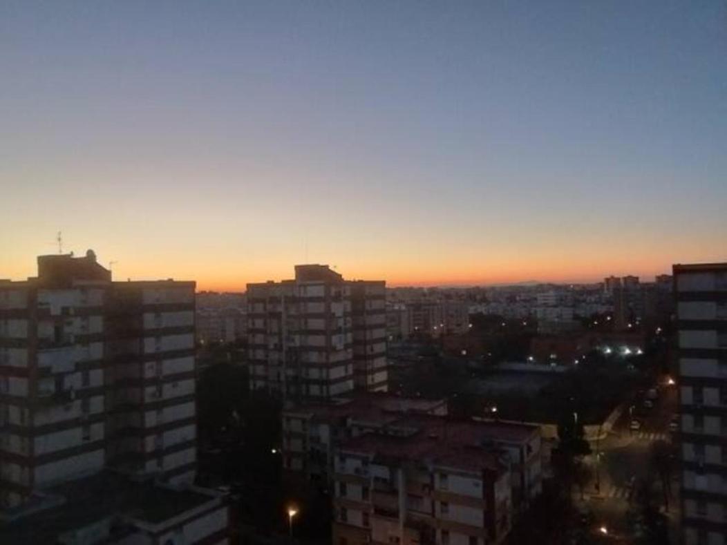 Habitaciones Privadas Con Cama Doble En Sevilla المظهر الخارجي الصورة