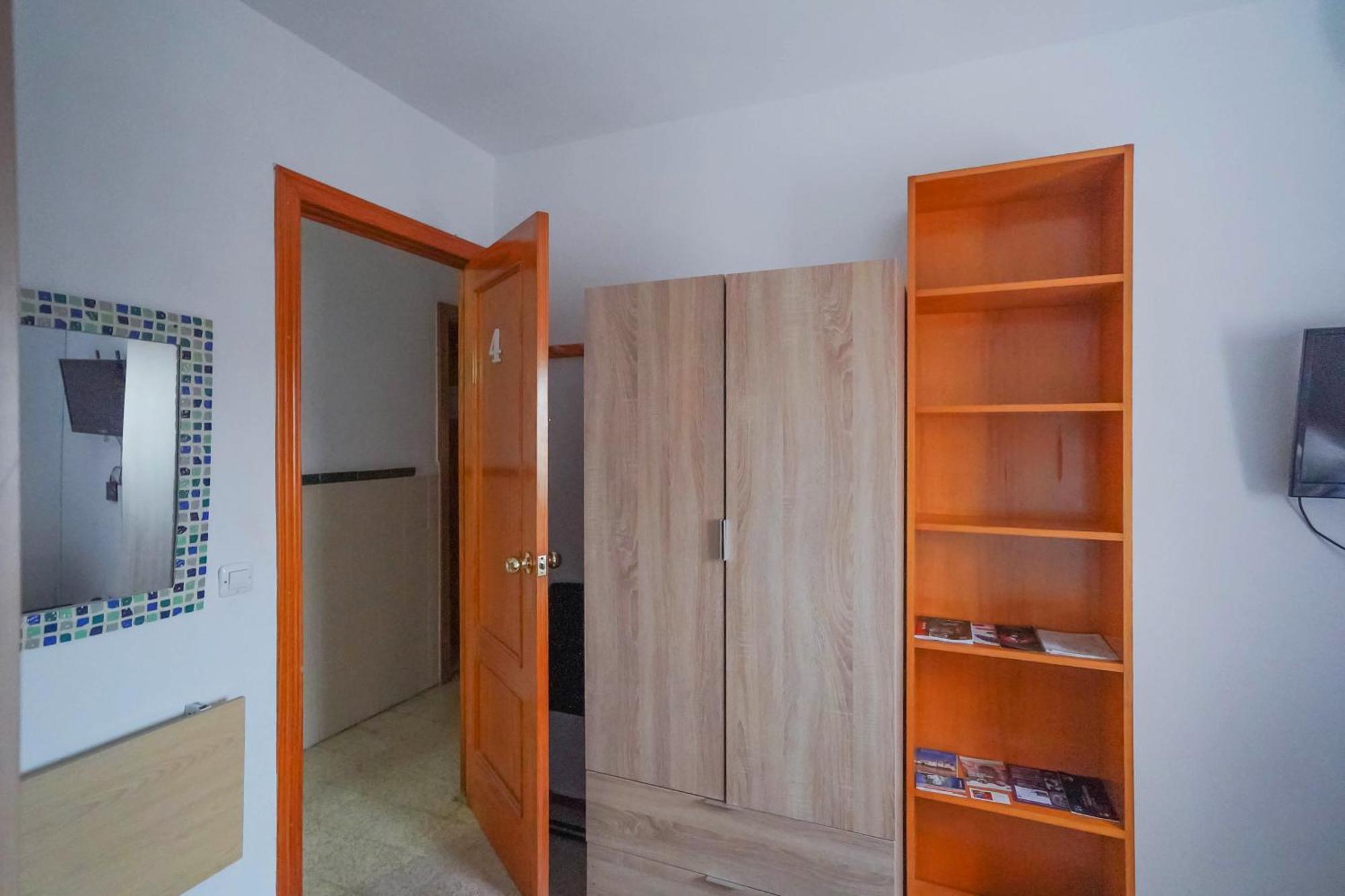 Habitaciones Privadas Con Cama Doble En Sevilla المظهر الخارجي الصورة