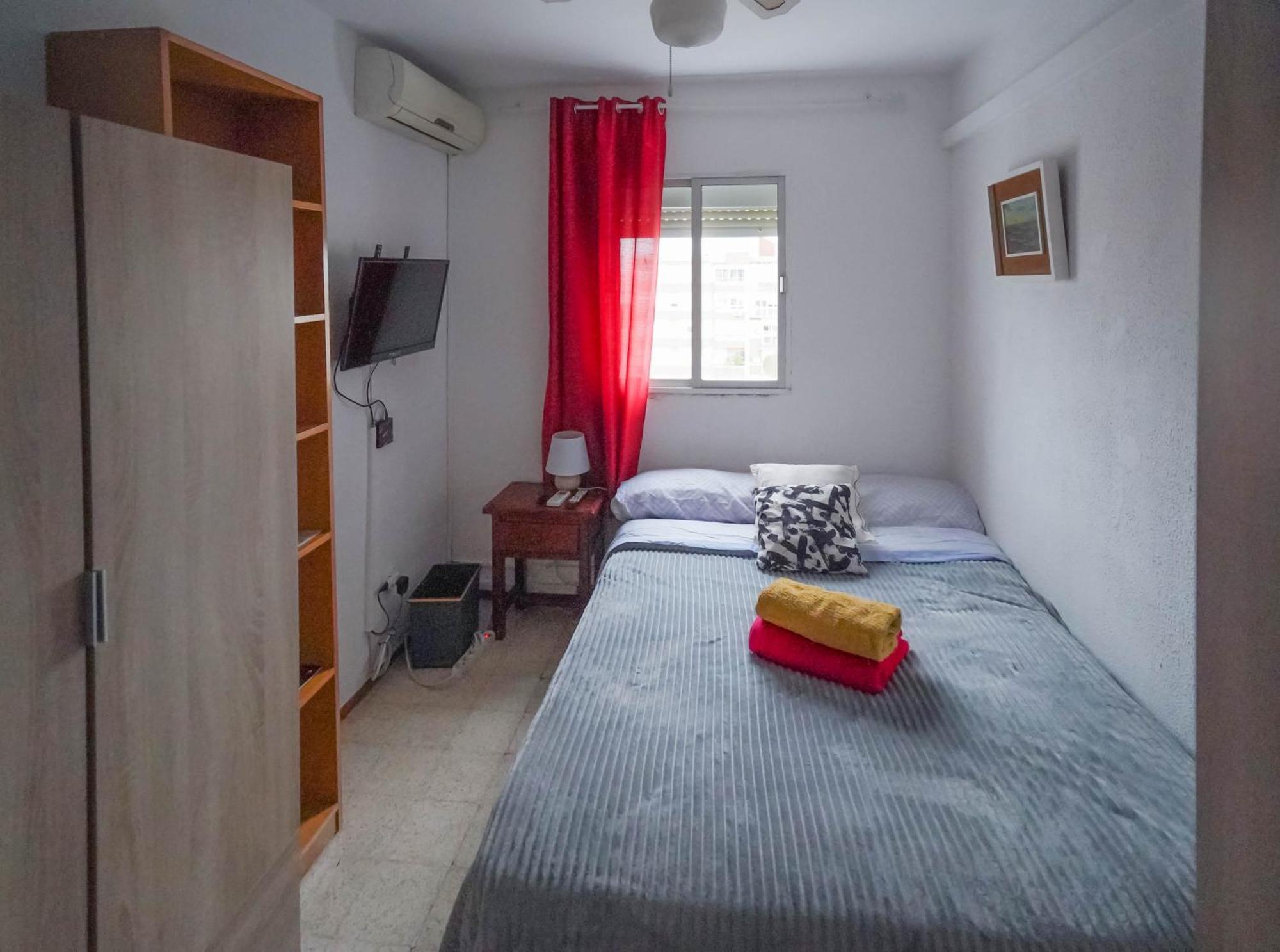 Habitaciones Privadas Con Cama Doble En Sevilla المظهر الخارجي الصورة