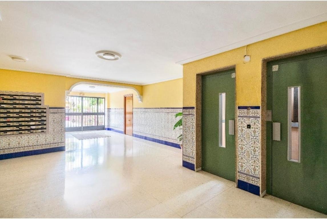 Habitaciones Privadas Con Cama Doble En Sevilla المظهر الخارجي الصورة