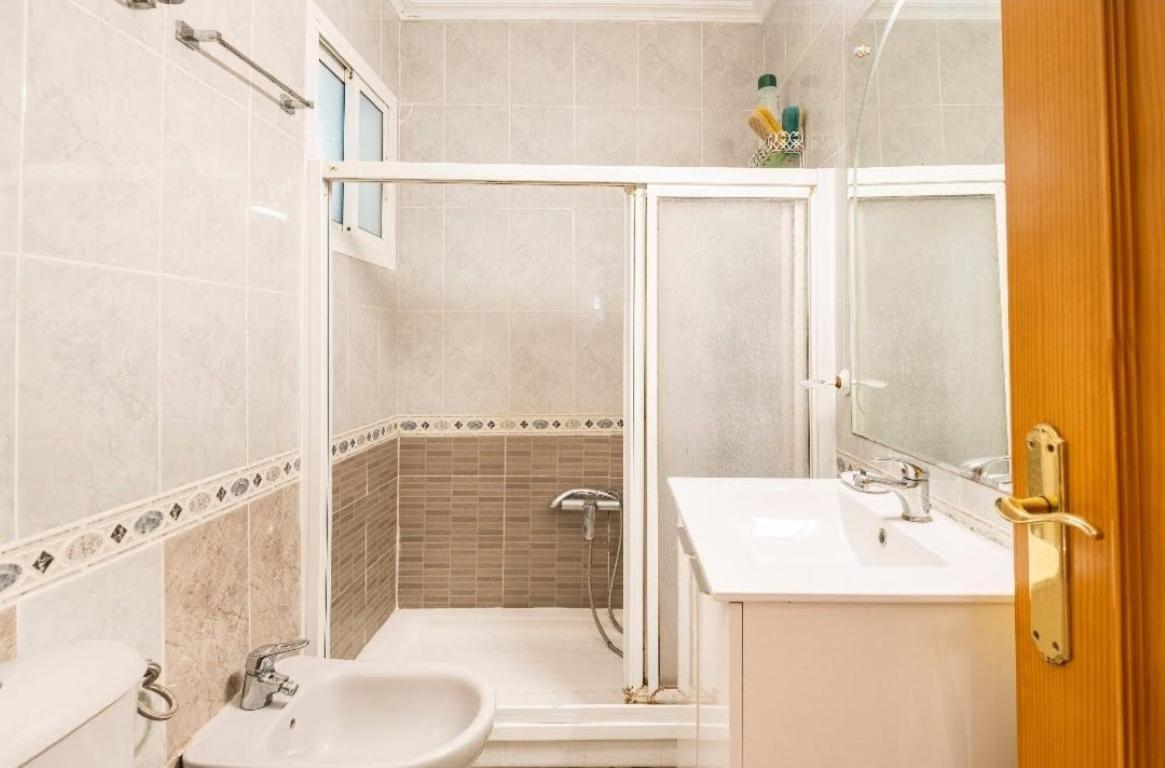 Habitaciones Privadas Con Cama Doble En Sevilla المظهر الخارجي الصورة
