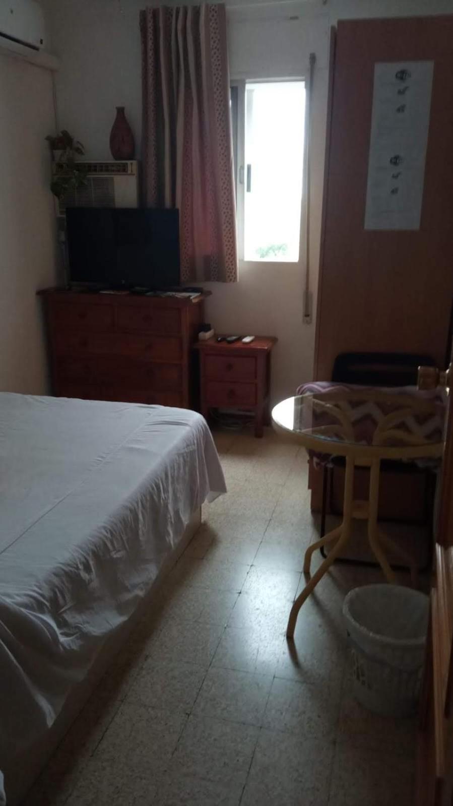 Habitaciones Privadas Con Cama Doble En Sevilla المظهر الخارجي الصورة
